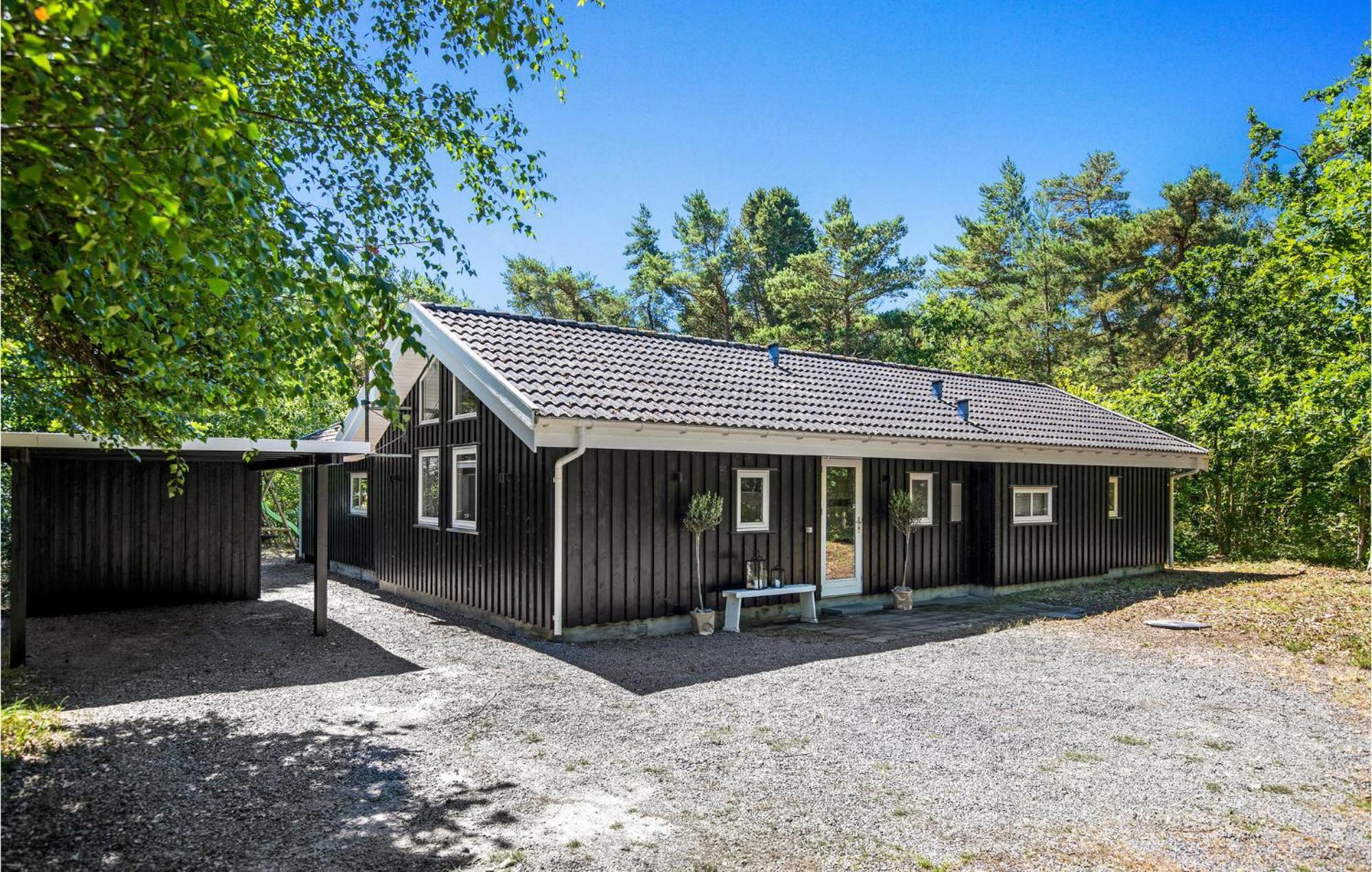 Awesome Home In Nexo With Sauna Snogebæk Kültér fotó